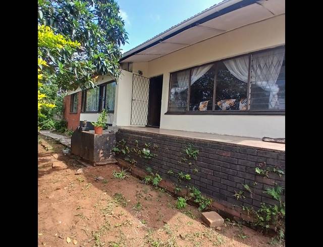 3 BEDROOM HOUSE FOR SALE IN MONTCLAIR